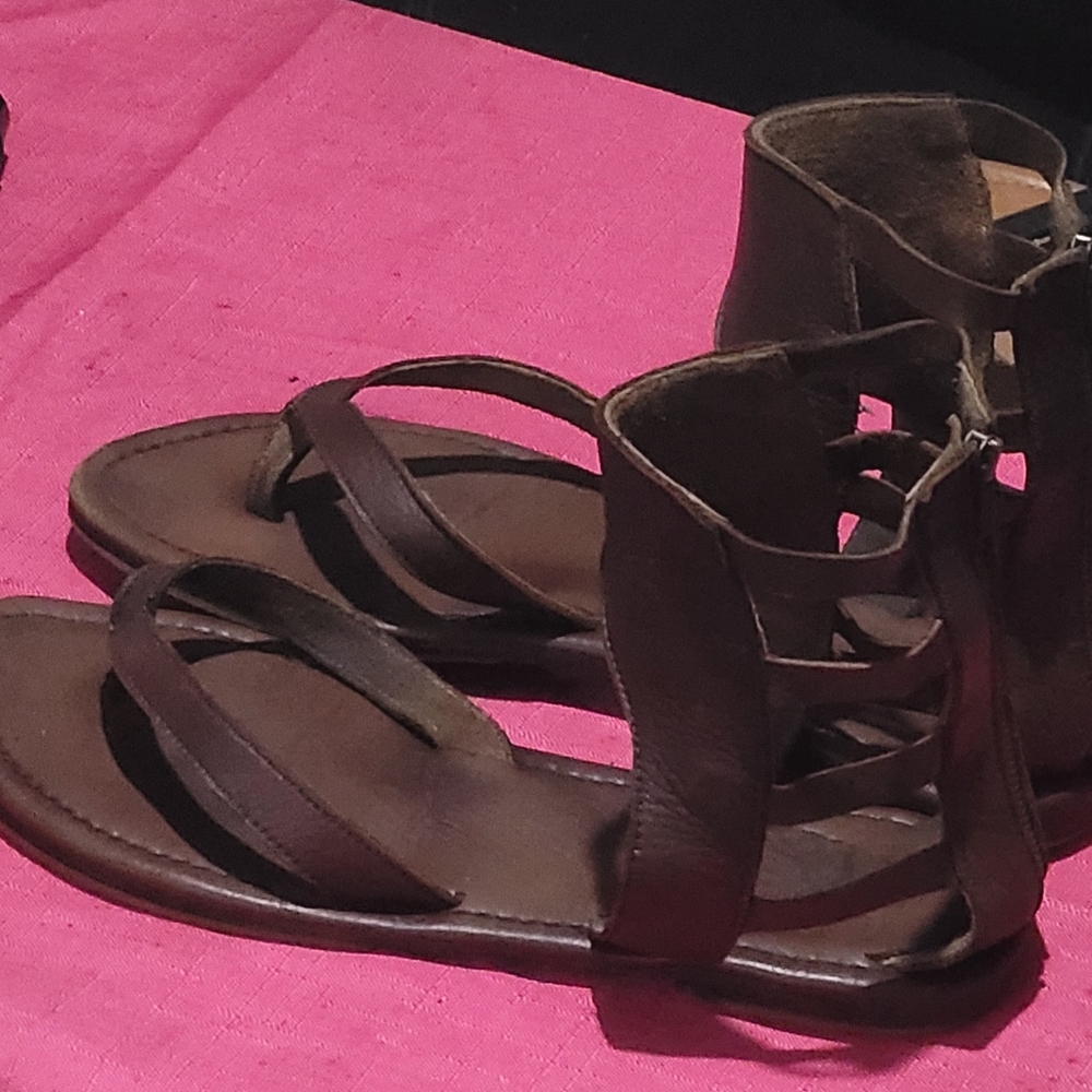 Gladiator sandals - Picture 3 of 3
